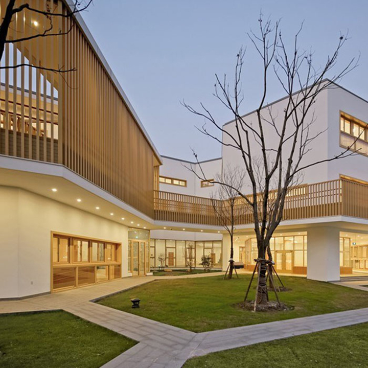 上海黃浦區(qū)鋁方管天花工程案例